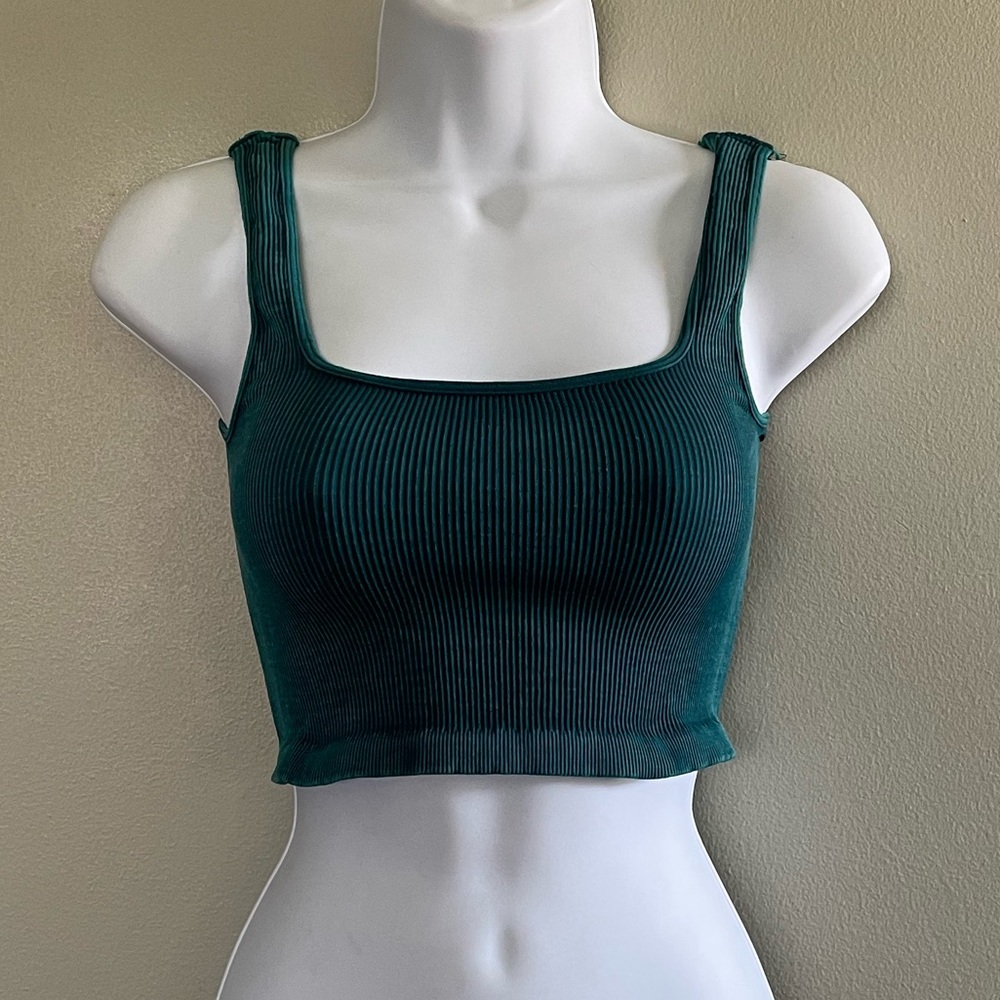 Free People Movement Happiness Runs Square Neck Crop Tank in Jewel NWOT - Picture 5 of 8
